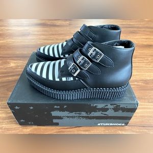 TUK Striped Pointed Creeper Boots